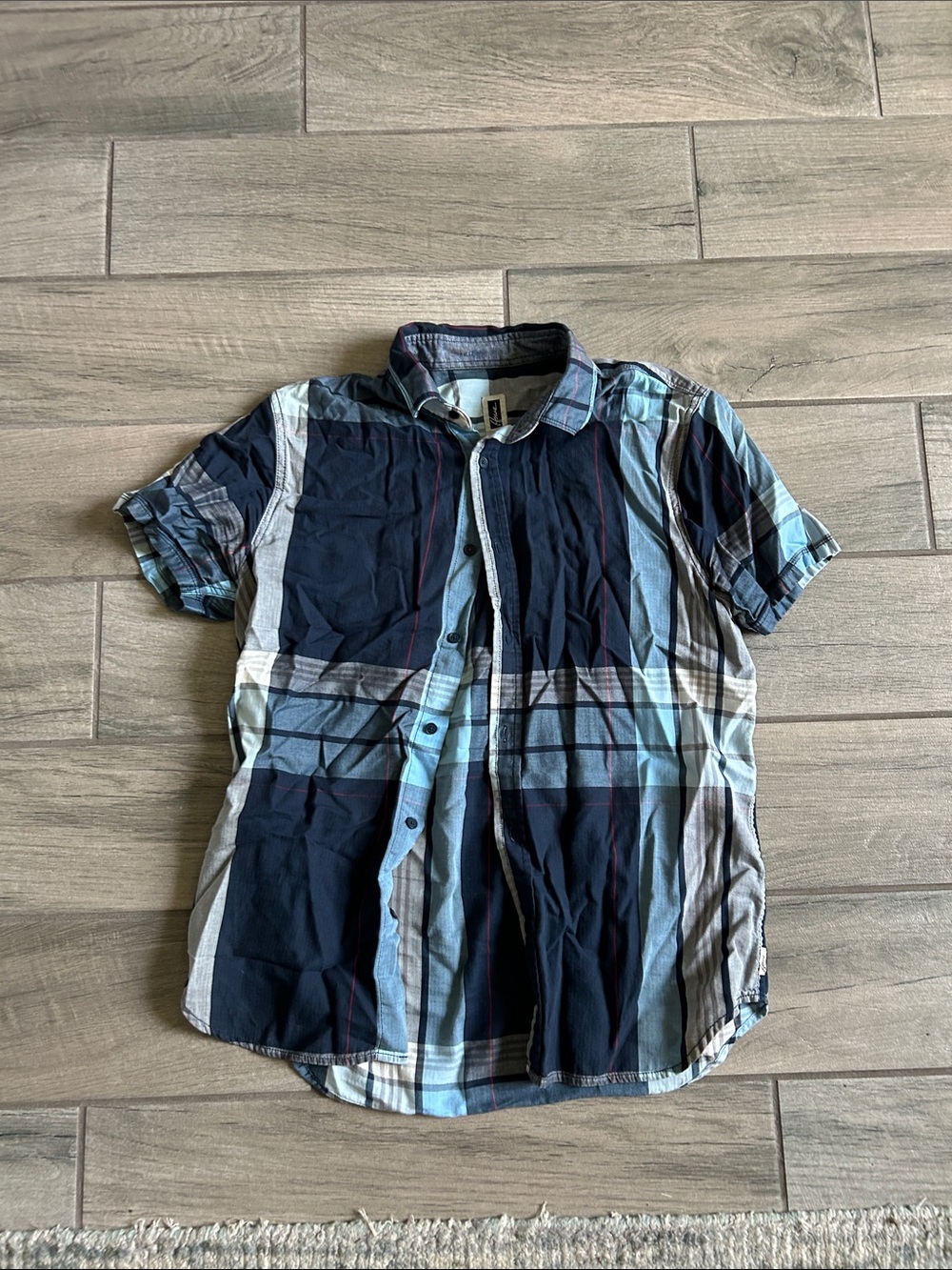 Howe Navy and Light Blue Plaid Short-Sleeve Button-Down Shirt